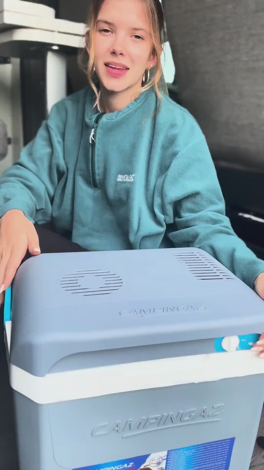 Indlæs video: Powerbox Plus 28L 12/230V termoelektrisk køleboks